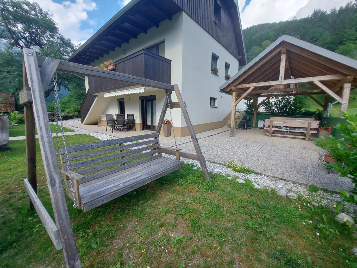 Apartmán Apartmaji Katrc Soča Exteriér fotografie